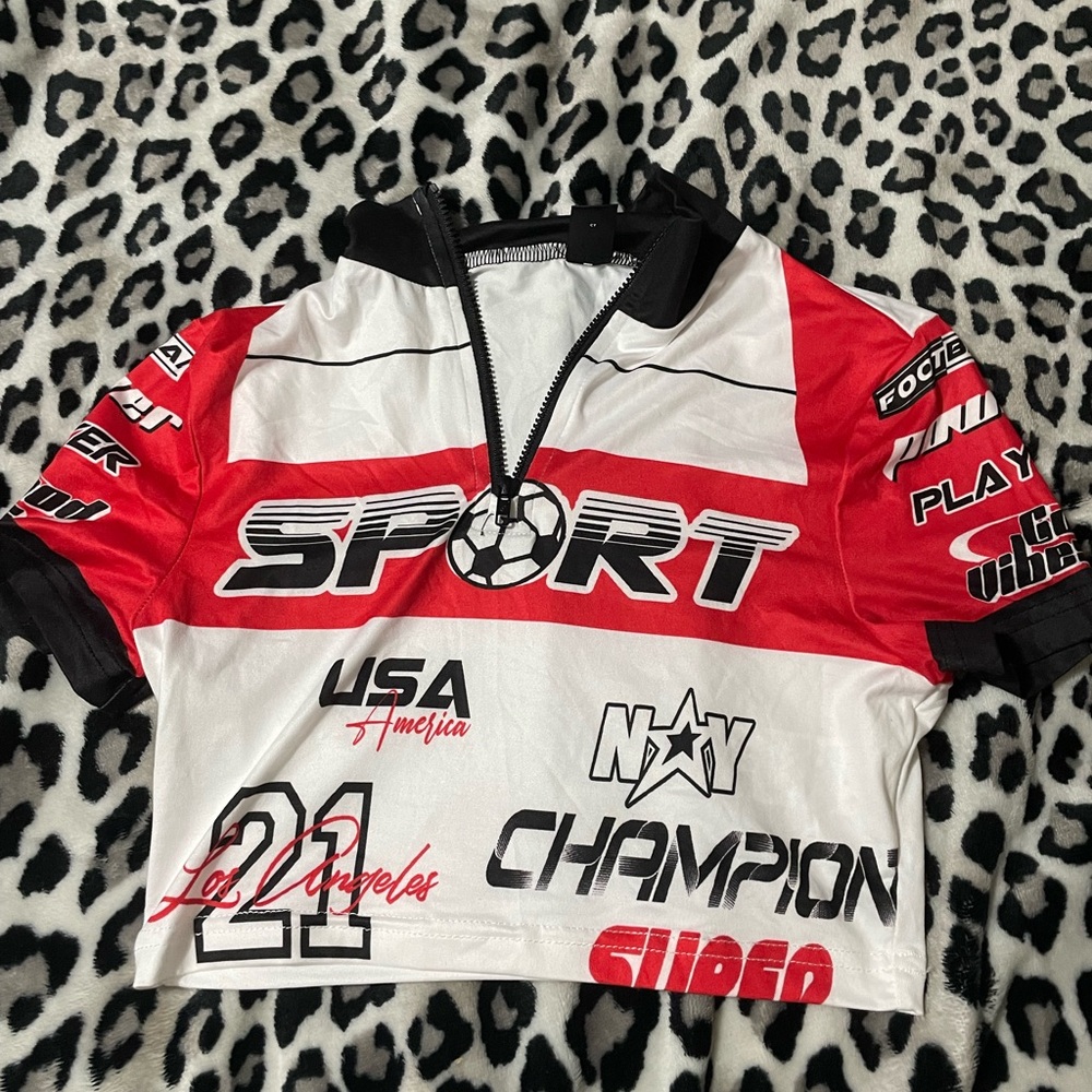 SHEIN Red and White Graphic Crop Top